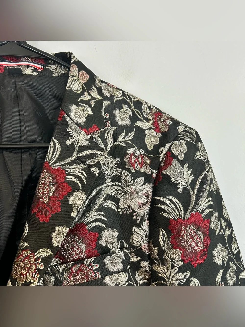 Soul of London Black/Red/Metallic Floral Tuxedo Statement Jacket Size 38 Regular